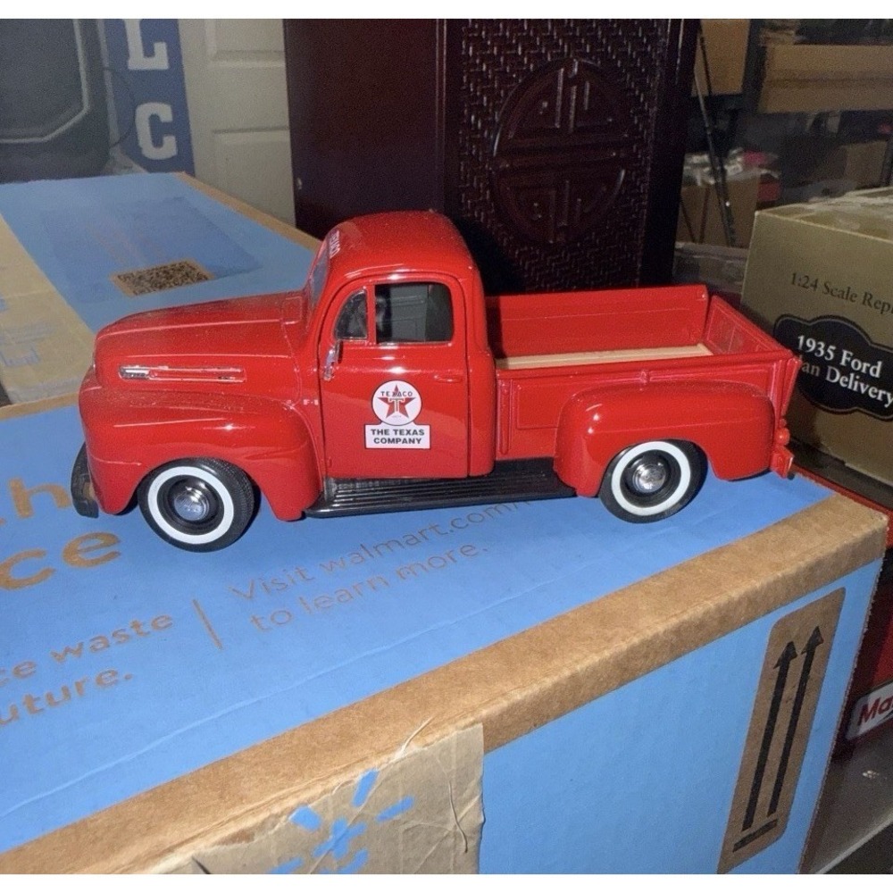 OMI Texaco Collectors Edition 1948 Ford F1 Pick Up Die Cast 1:25